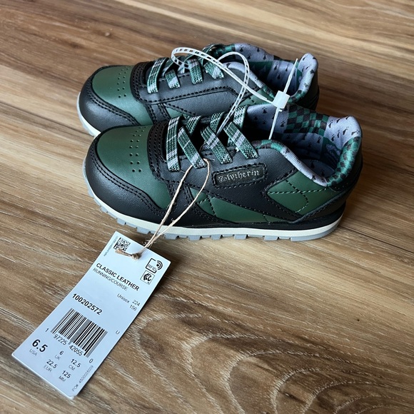 Reebok Baby Boy's Harry Potter Slytherin Classic Leather Sneaker - NWT - Picture 4 of 13